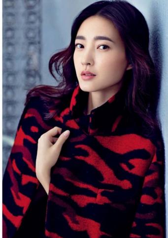 草原情深，蒙古包旁的眺望